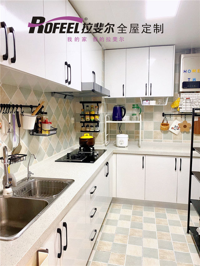 拉斐爾全屋定制|如何收納才能讓廚房看來(lái)整潔又使用方便?
